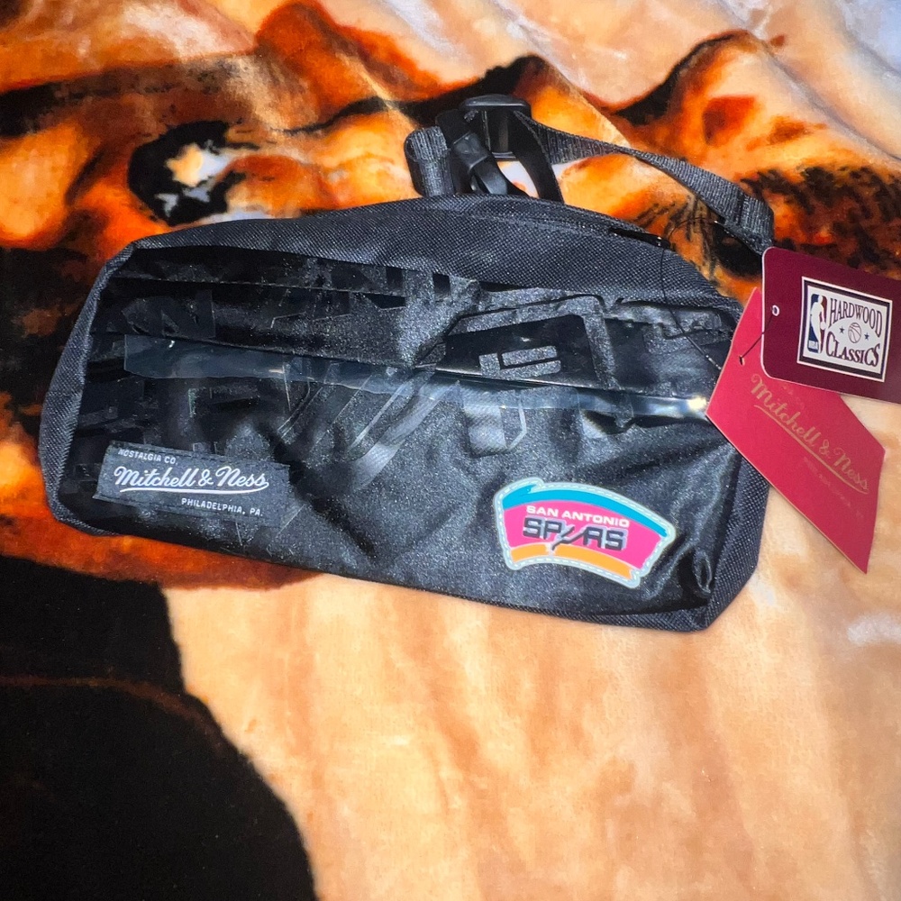 Mitchell and ness spurs fanny pack